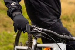 Sealskinz Waterproof All Weather Lightweight Glove With Fusion Control™ -Boating Equipment Store SRF1256 Large 38866.1666285908