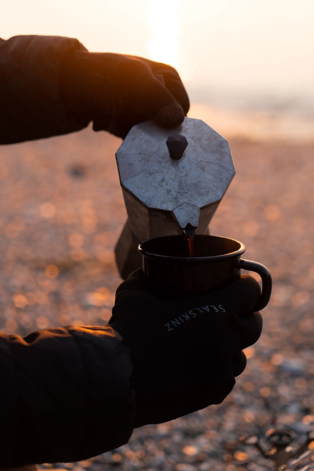 Sealskinz Waterproof All Weather Ultra Grip Knitted Glove 6 Sealskinz Waterproof All Weather Ultra Grip Knitted Glove - Image 6